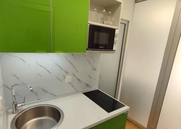 Bella Vista - Cozy With Easy Check-in And Free Parking *