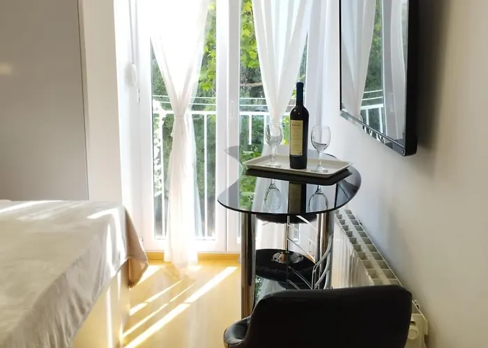 公寓 Bella Vista - Cozy With Easy Check-in And Free Parking 斯普利特