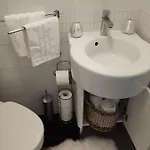 Bella Vista - Cozy With Easy Check-in And Free Parking