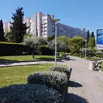 Apartment Bella Vista - Cozy With Easy Check-in And Free Parking *