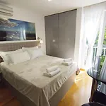 Apartment Bella Vista - Cozy With Easy Check-in And Free Parking