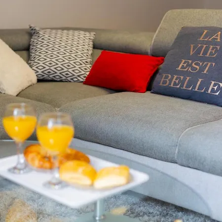 Bella Vista - Cozy With Easy Check-in And Free Parking *
