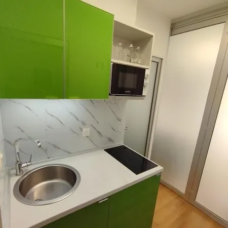 Bella Vista - Cozy With Easy Check-in And Free Parking *