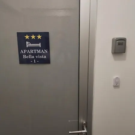 Διαμέρισμα Bella Vista - Cozy With Easy Check-in And Free Parking