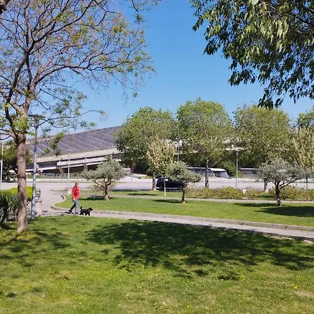 Bella Vista - Cozy With Easy Check-in And Free Parking Split